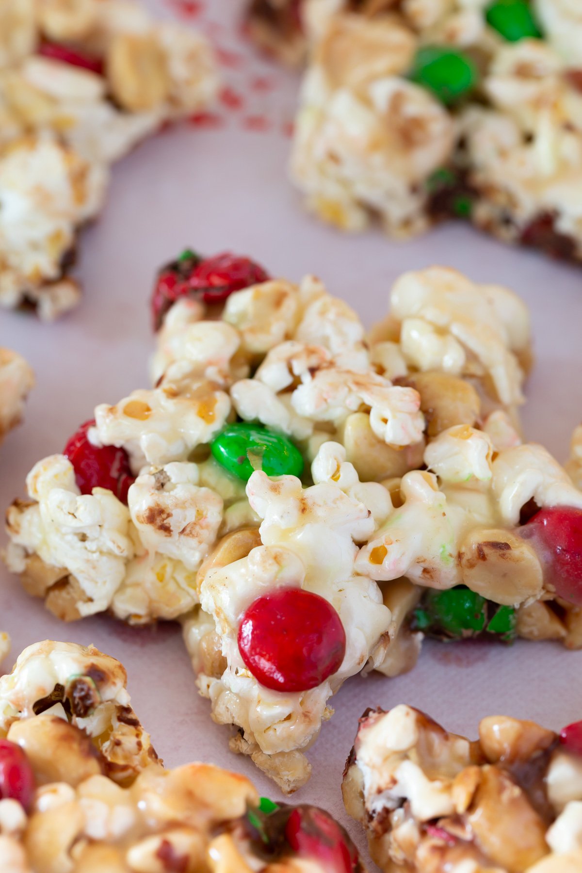 bintang kue popcorn