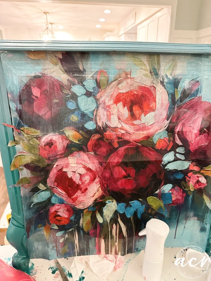 bekerja serat decoupage ke nightstand